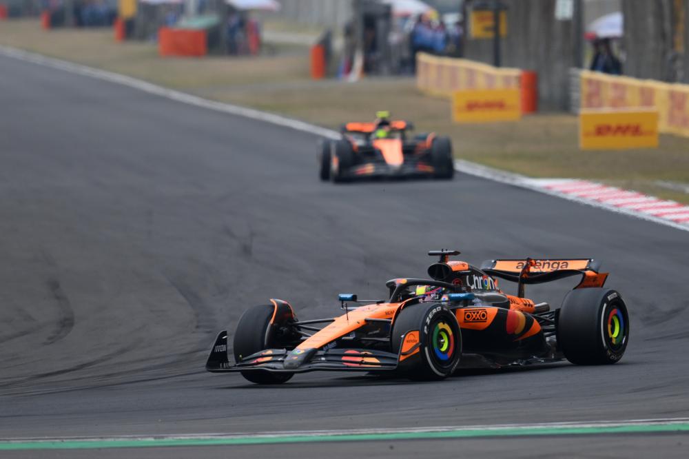 张镇麟上海首秀出战7分钟，3中3得到6分