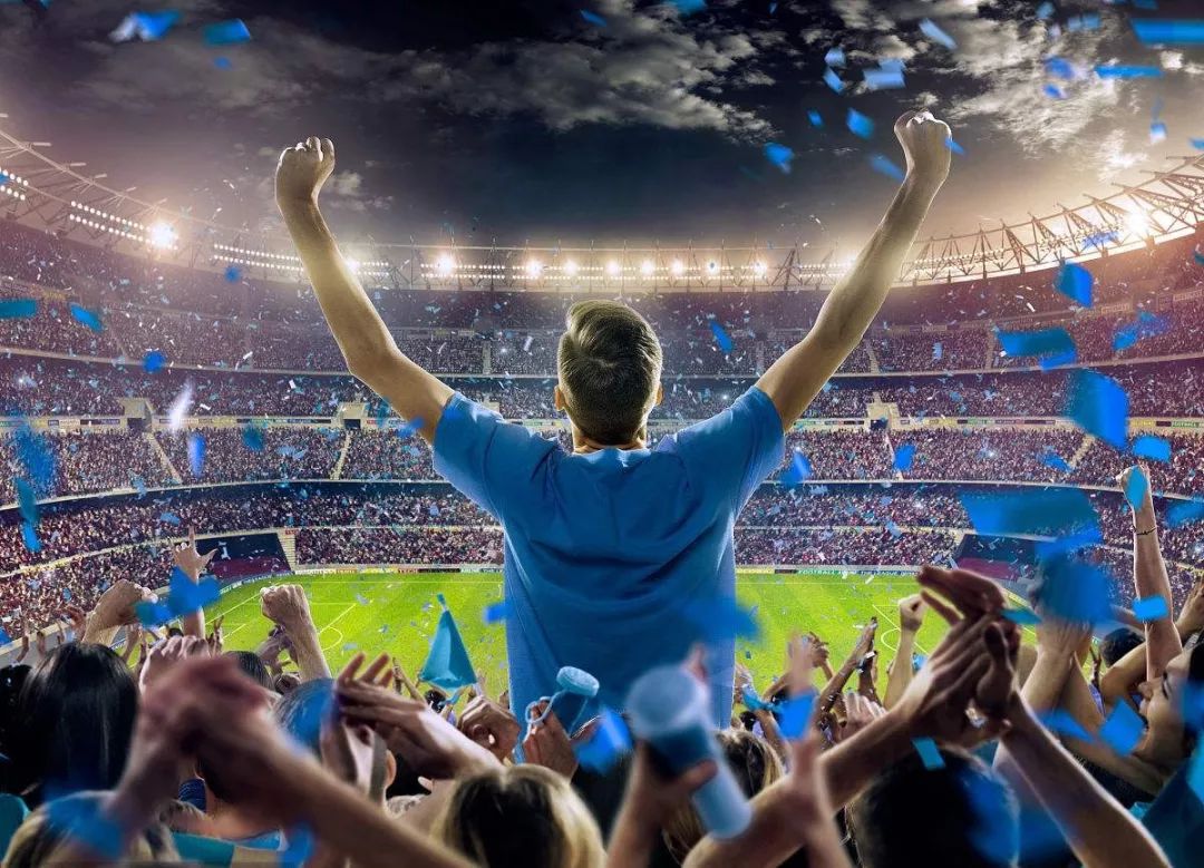 剑南春｜尤文2-1逆转卡利亚里，伊尔迪兹双响，弗拉霍维奇伤退