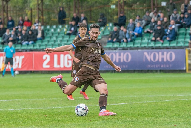 萨拉赫全场数据：出场44分钟2射0正，送出4次关键传球